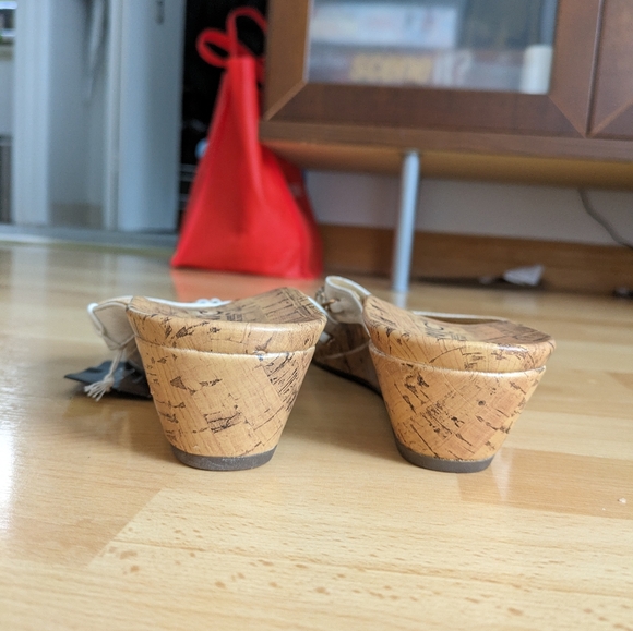 Vionic orthaheel sandals - Picture 3 of 3